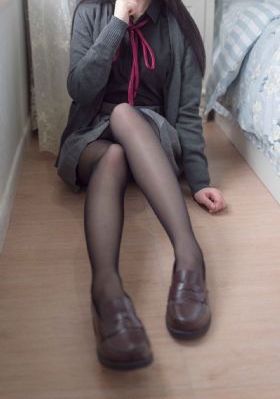 金花瓶梅花4金花瓶_高清手机免费观看完整